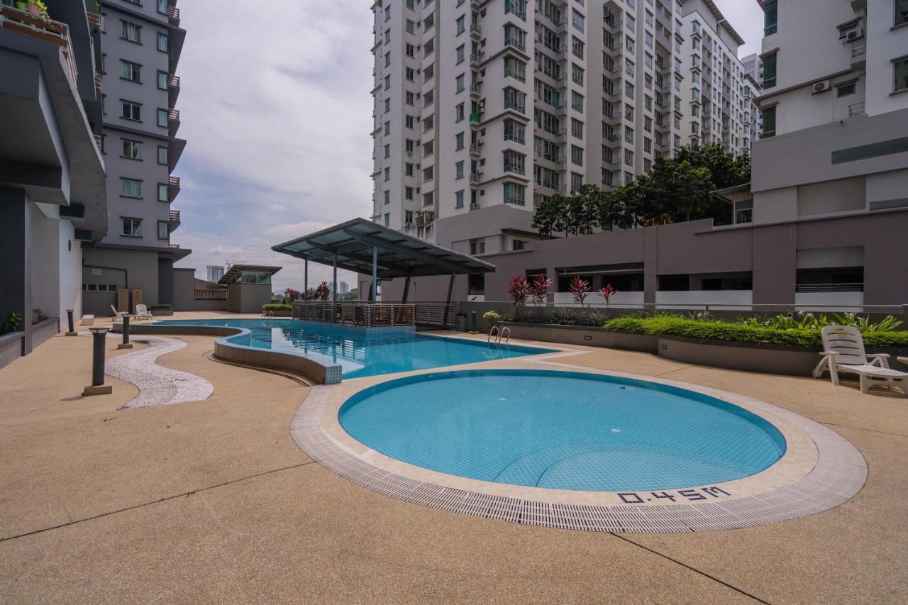 Cozy 2-Bedroom For 4 Pax With Pool - ซูบังจายา ภายนอก รูปภาพ